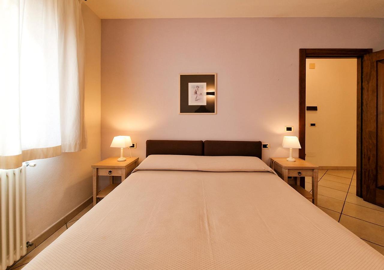 Leberides Appartement La Maddalena  Buitenkant foto