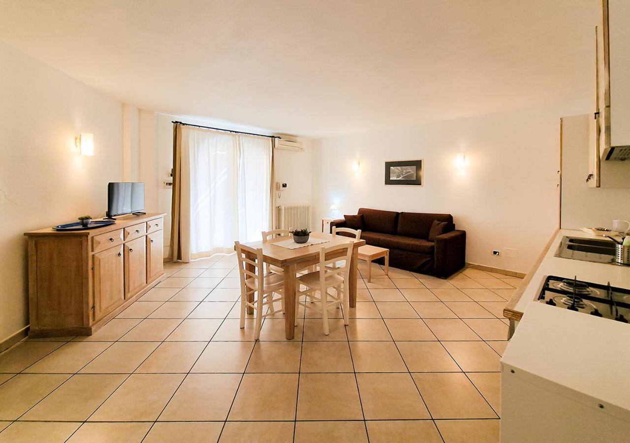 Leberides Appartement La Maddalena  Buitenkant foto