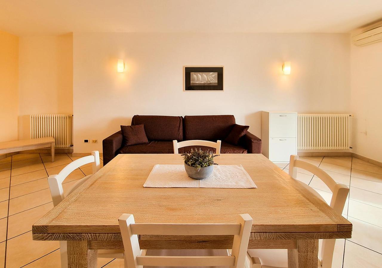 Leberides Appartement La Maddalena  Buitenkant foto