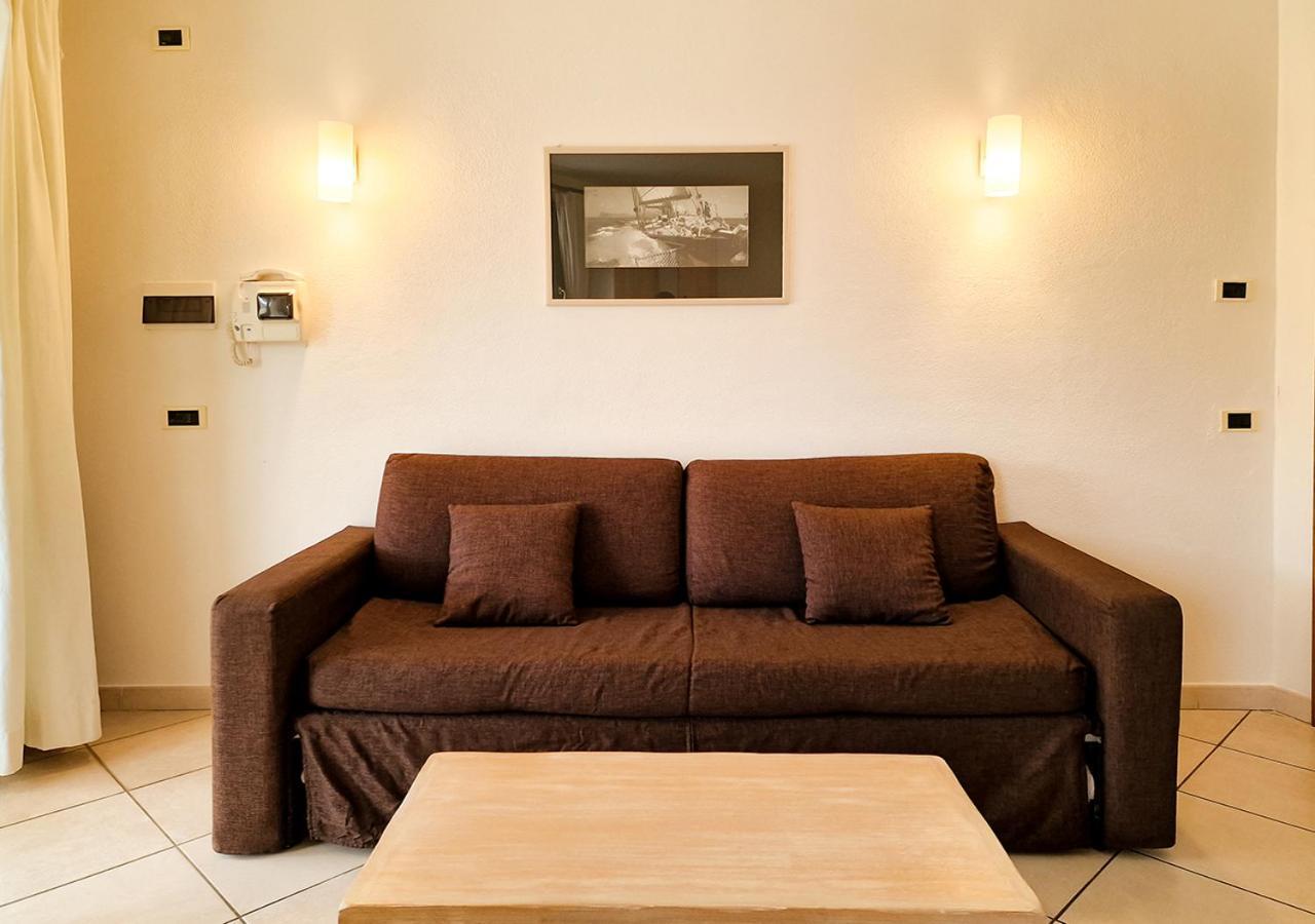 Leberides Appartement La Maddalena  Buitenkant foto