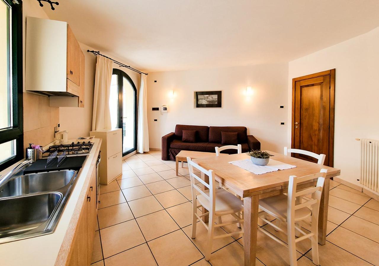 Leberides Appartement La Maddalena  Buitenkant foto